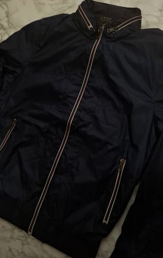 Chaqueta impermeable azul