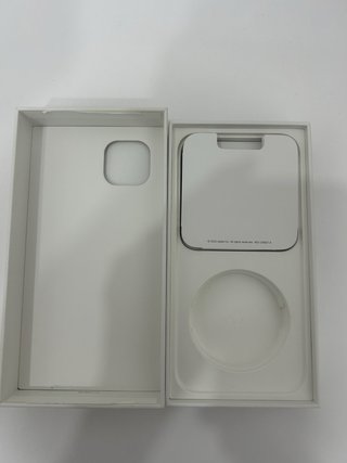 Caja iPhone 14 Plus (sin cable)