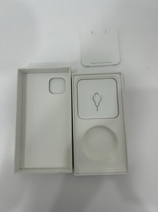 Caja iPhone 14 Plus (sin cable)