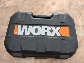 Sierra circular Worx con maletín