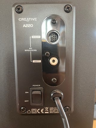 Sistema de altavoces Creative A220