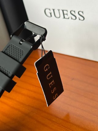 Reloj Guess Negro y Verde