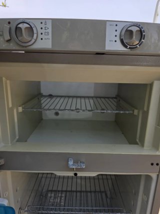 Nevera Trivalente Dometic autocaravana/ caravana