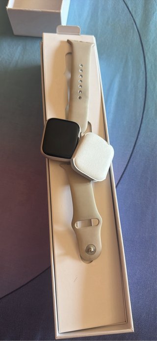 Apple Watch Series 9 GPS + Cellular 45mm