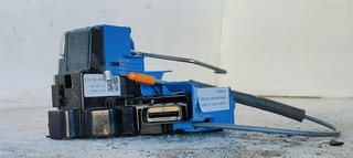 CERRADURA PUERTA DELANTERA DERECHA HYUNDAI I20 (B
