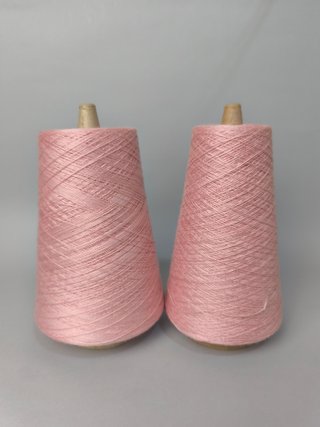Lote dos conos de perlé rosa viejo