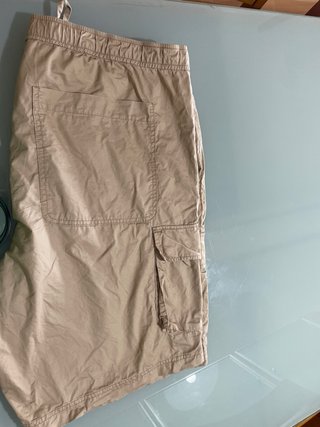 Pantalón corto cargo beige talla 54