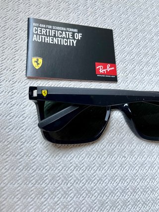 Gafas sol Ray-Ban Scuderia Ferrari
