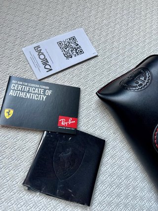 Gafas sol Ray-Ban Scuderia Ferrari