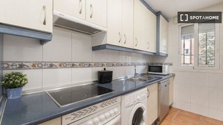 Piso en alquiler en Apóstol Santiago en Madrid