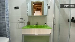 Estudio en alquiler en Cuatro Caminos en Madrid