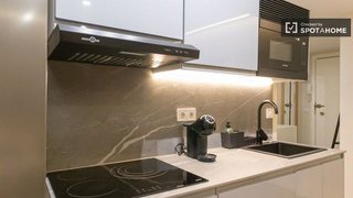 Piso en alquiler en Universidad - Malasaña en Madrid