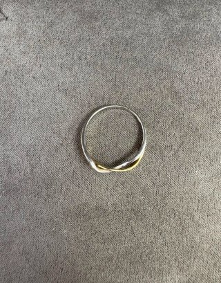 Anillo entrelazado oro blanco 14k