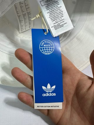 Cappello Adidas Bianco da pescatore bucket