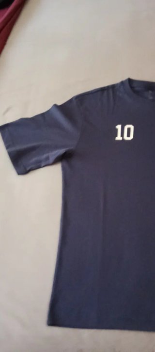 Maglietta Puma blu con numero 10