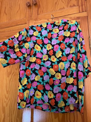 Camisa Zara floral manga corta Talla M