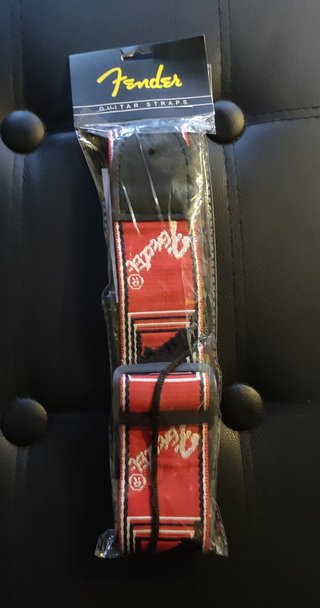Correa Fender para guitarra y bajo (rojo)