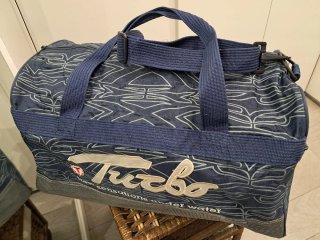 Bolso de deporte Turbo azul y blanco
