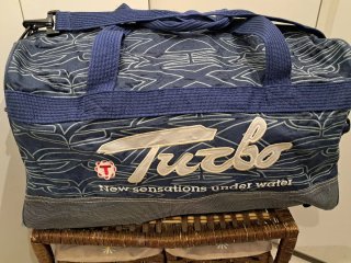 Bolso de deporte Turbo azul y blanco