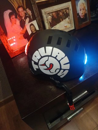 Casco Bici/Patín Eléctrico con Luz LED, recargable