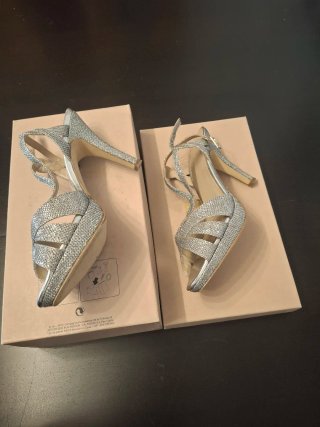 Zapatos de tacón plateados fiesta boda