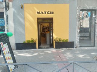 Macetero  fachadas de comercios. Cualquier medida.
