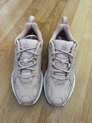 Zapatos Nike Rosas y Blancos