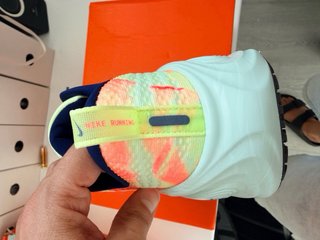 Nike Vomero Plus Naranja y Amarillo Talla 41