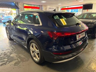 Audi e-tron Advanced 55 quattro 300 kW (408 CV)