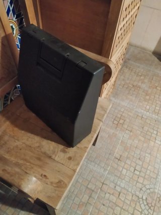 Máquina de escribir Olivetti Lettera 12