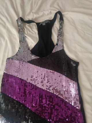 Vestido corto lentejuelas morado y plateado