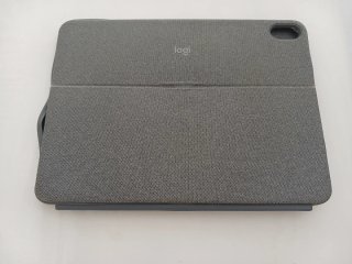 Logitech Combo Touch iPad Air 4ª/5ª + Trackpad