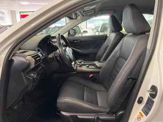 Lexus IS 300h Executive Navibox 164 kW (223 CV)