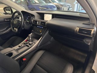 Lexus IS 300h Executive Navibox 164 kW (223 CV)