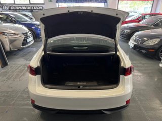Lexus IS 300h Executive Navibox 164 kW (223 CV)