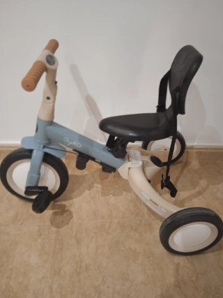 Triciclo infantil multifuncional