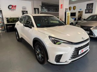 Lexus LBX 1.5 HEV Elegant 100 kW (136 CV)