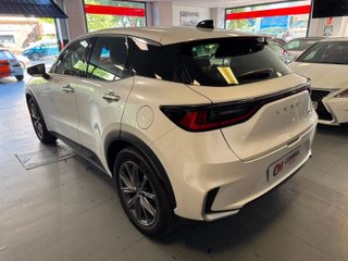 Lexus LBX 1.5 HEV Elegant 100 kW (136 CV)
