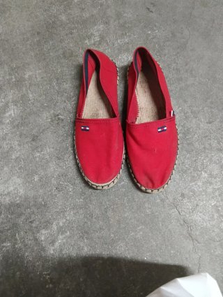 Zapatillas de esparto rojas