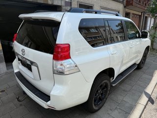 Toyota Land Cruiser 150 2010
