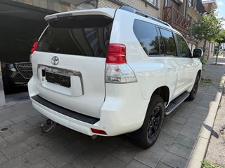 Toyota Land Cruiser 150 2010