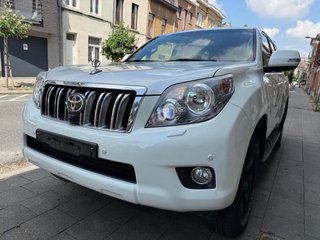 Toyota Land Cruiser 150 2010