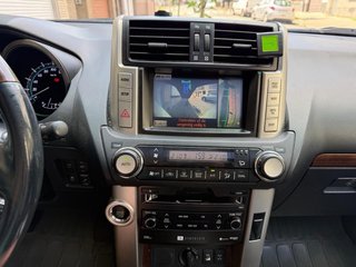 Toyota Land Cruiser 150 2010