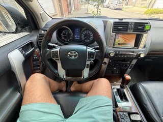 Toyota Land Cruiser 150 2010