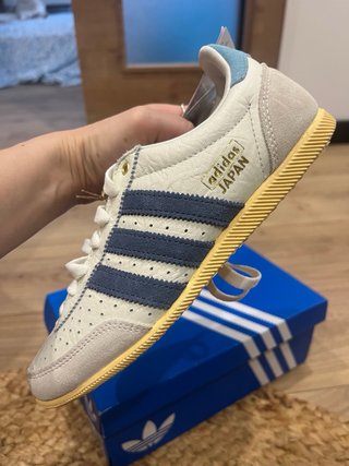 Zapatillas Adidas Japan Blancas y Azules
