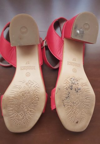 Sandalias Wonders Talla 37 Tachuelas Doradas