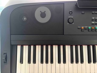 Piano Digital Yamaha DGX670 + Accesorios