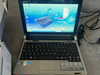 Acer Aspire One D250-0Bk Netbook