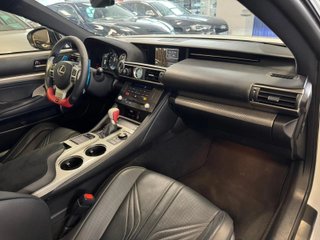 Lexus RC 5.0 F Luxury + TS 351 kW (477 CV)