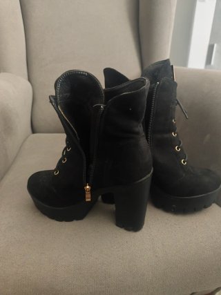 Botines negros con plataforma y tacón y otros!!!